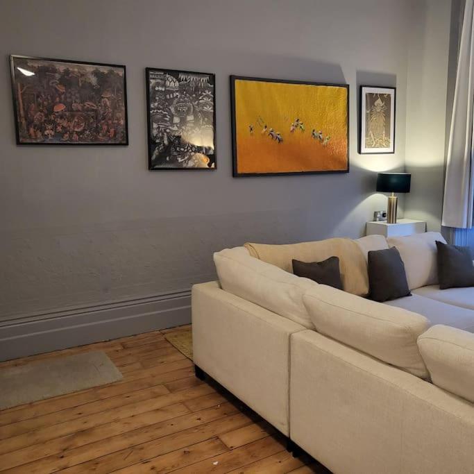 5 Luxury Spacious Loft - Prime Location - Comfortable Bed & Sofa ブライトン エクステリア 写真