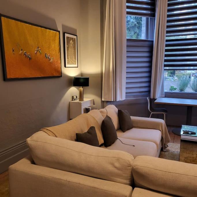 5 Luxury Spacious Loft - Prime Location - Comfortable Bed & Sofa ブライトン エクステリア 写真